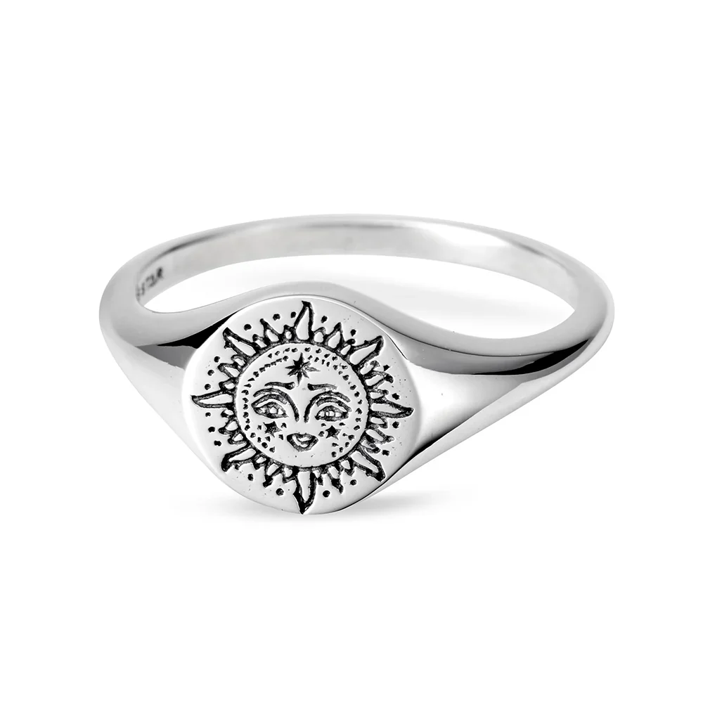 Dainty Sun Signet Ring