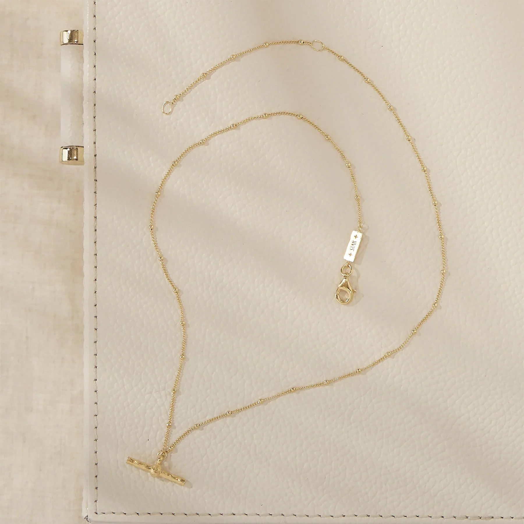Delicate Bar Necklace Gold - Image 7