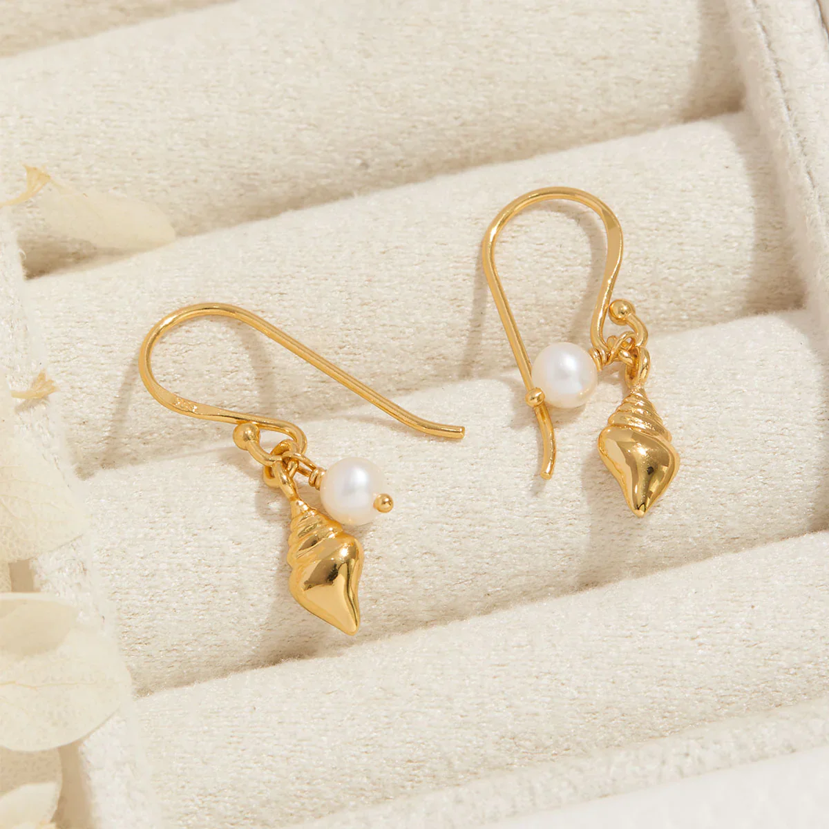 Ethereal Conch Earrings Gold - Image 3