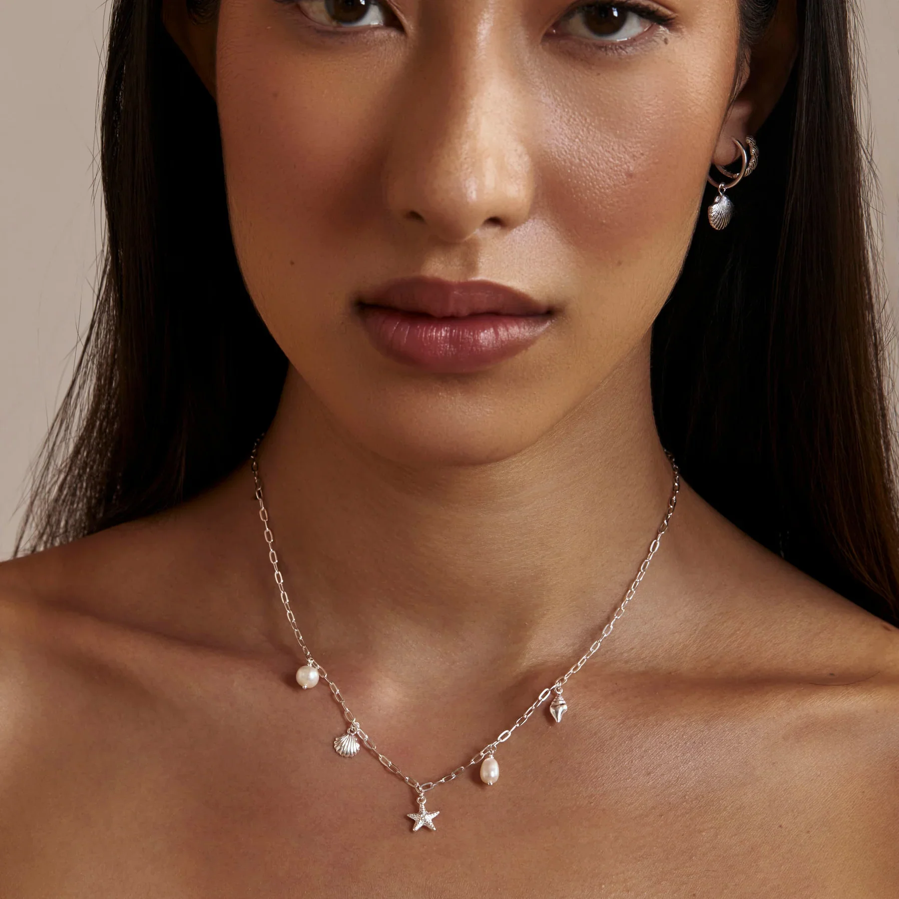 Oceanic Charm Pearl Necklace - Image 2