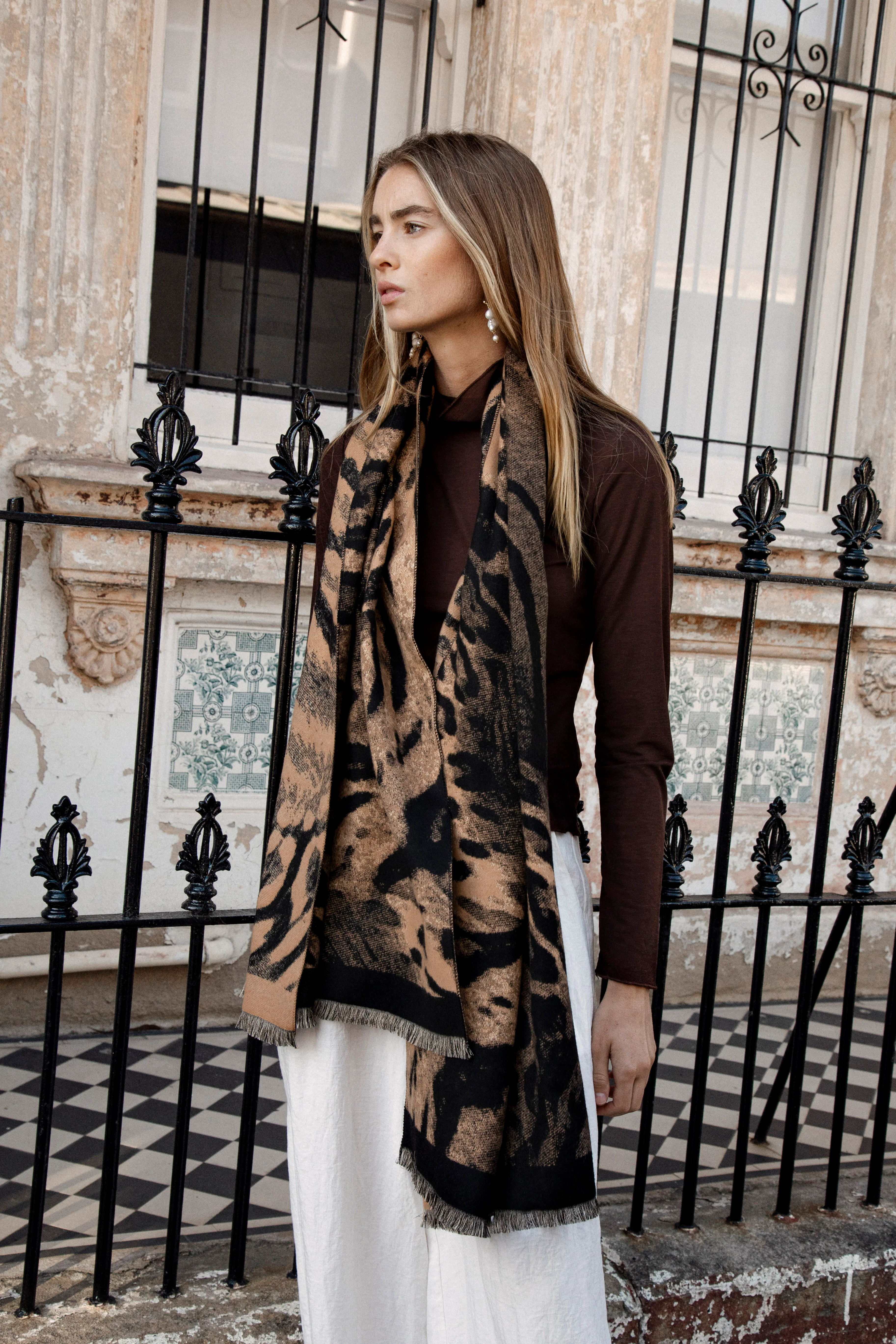 Fleur Snuggle Scarf - Leopard - Image 2